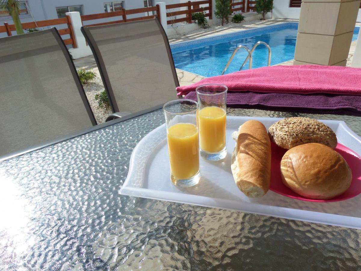 Modern Villa, 4 Bedrooms, Private Pool, Close To Coral Bay Strip Peyia Exterior photo